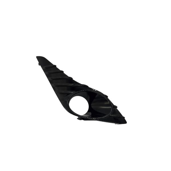 1_637697182750805038 TAPA FARO AUXILIAR YARIS 2018-2021 DERECHO CON AGUJERO NEGRO BRILLANTE Tailandia - Imagen 1