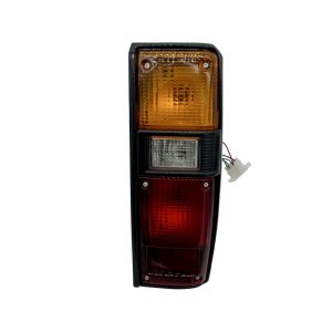 FARO TRASERO HILUX 1979-1982 DERECHO NEGRO COMPLETO TYC TAILANDIA