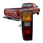 FARO TRASERO HILUX 1979-1982 IZQUIERDO NEGRO COMPLETO TYC TAILANDIA