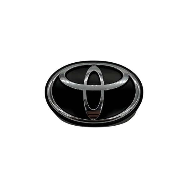 EMBLEMA PARRILLA FRENTE COROLLA 1997-1999 - Imagen 2