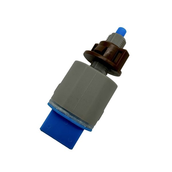 BULBO INTERRUPTOR STOP HILUX-SW4 2022-2024 / COROLLA 2020-2024 SPT - Imagen 2