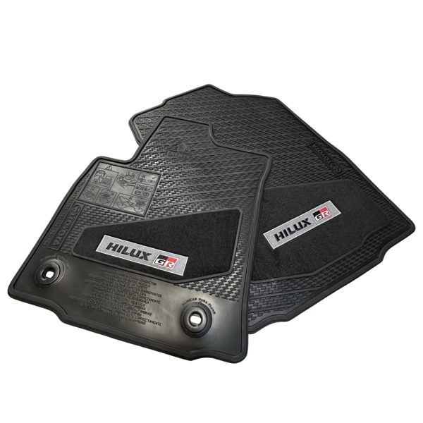 CUBRE ALFOMBRA HABITACULO HILUX 2022-2025 GR ORIGINAL - Imagen 3