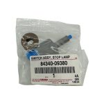 BULBO INTERRUPTOR STOP HILUX-SW4 2022-2024 / COROLLA 2020-2024 ORIGINAL - Imagen 4