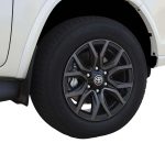 LLANTA DE ALEACION NEGRA 18" SW4 GR 2024-2025 ORIGINAL - Imagen 4