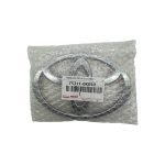 EMBLEMA "LOGO"  PARRILLA  VIGO HILUX 2005-2015 / SW4 2005-2007 Original Fabricante - Imagen 4