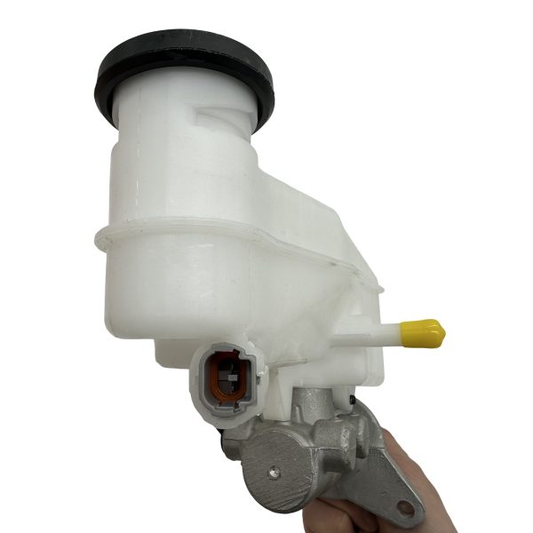 BOMBA DE FRENO HILUX-SW4 2016-2023 CAJA MANUAL *CON DEPOSITO* TOYAKO - Imagen 5