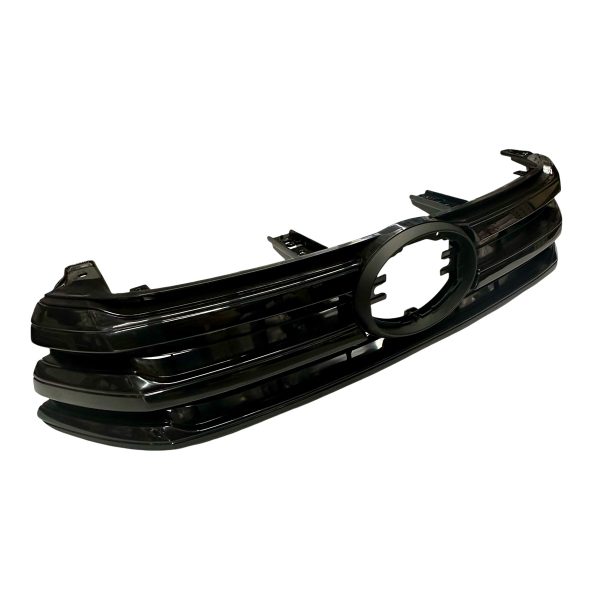 PARRILLA DE FRENTE HILUX 2016-2026 NEGRA *DX 2.4* SIN LOGO FPI - Imagen 1
