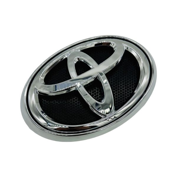 EMBLEMA "LOGO"  DE PARRILLA  HILUX 2016-2023 Revo *medida 19 cm largo x 13 cm alto* Brasil - Imagen 2